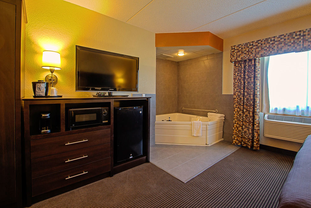 Americinn By Wyndham Plover Stevens Point Экстерьер фото
